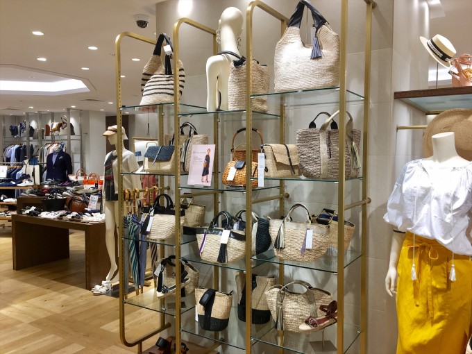 F7B5FBFF-C391-4A6D-AFBA-6BBF57A73B7F