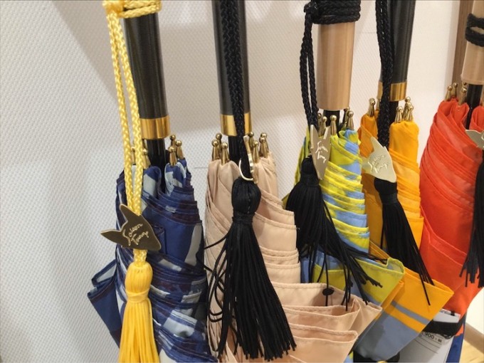 64DF435C-95BB-4652-9876-E671FFE9B6D6