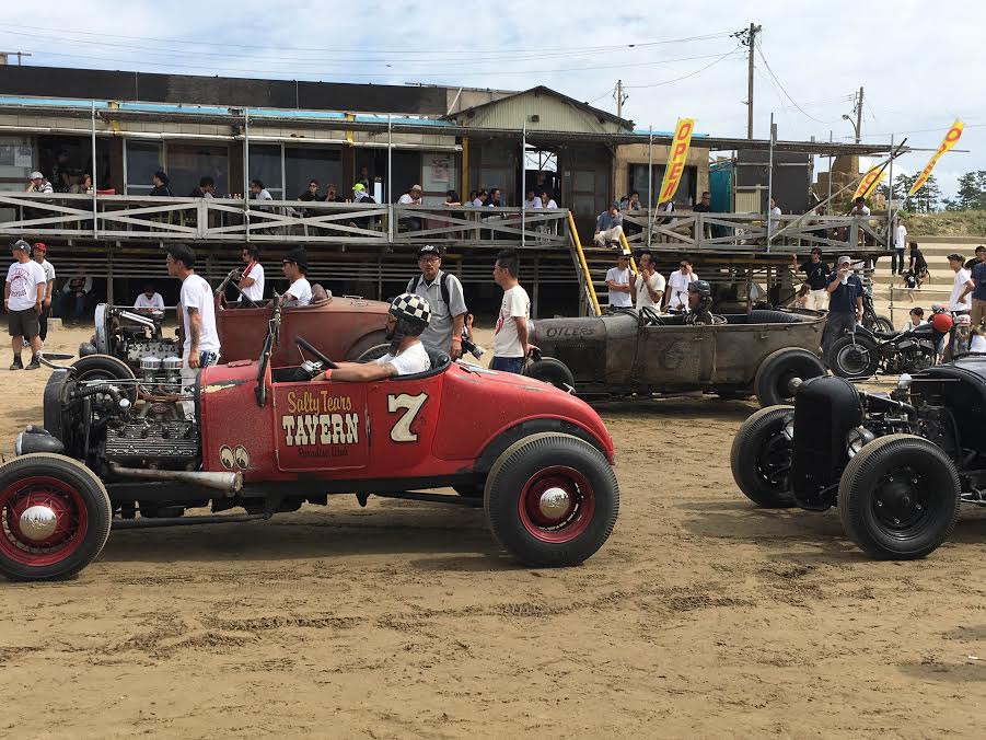 1935 Ford Rat Rod Truck ラットなホットロッドでドラッグレース