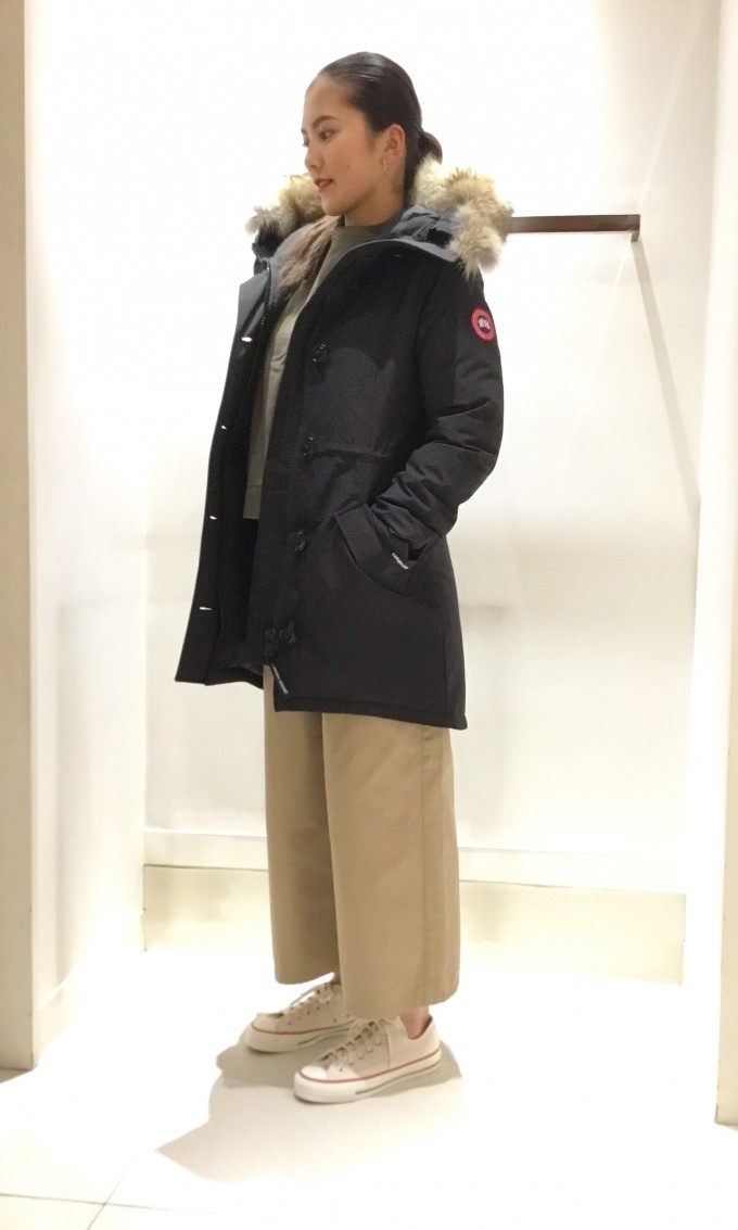 カナダ　小川3