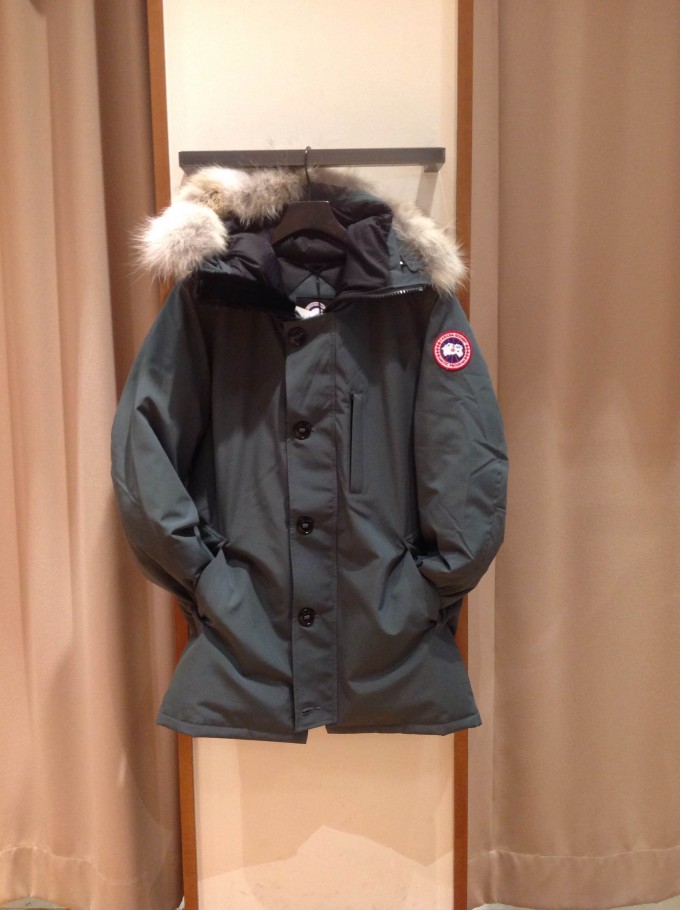CANADA　GOOSE (2)