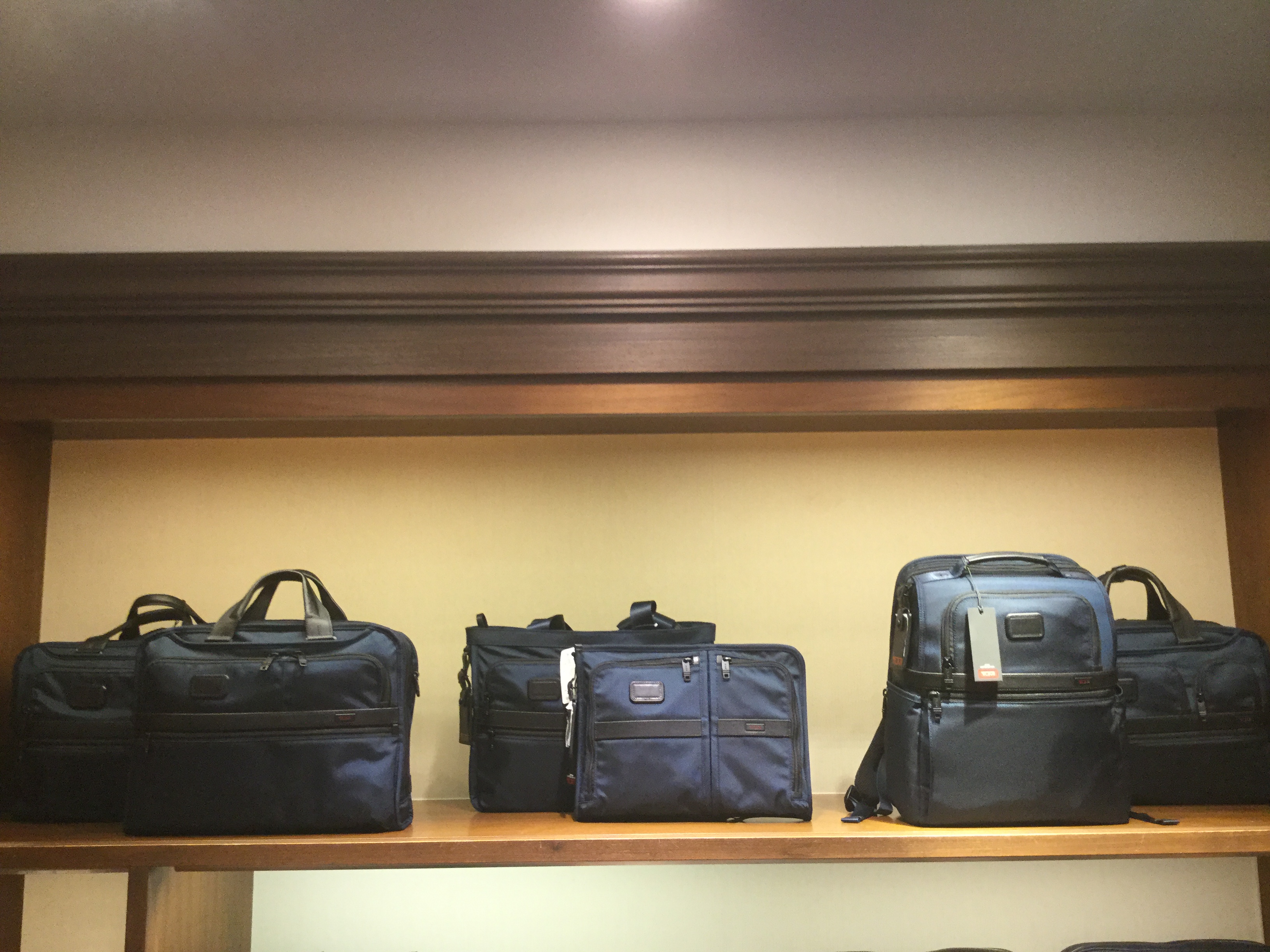 SHIPS別注カラー『TUMI』に新たなタイプが登場！！ | SHIPS