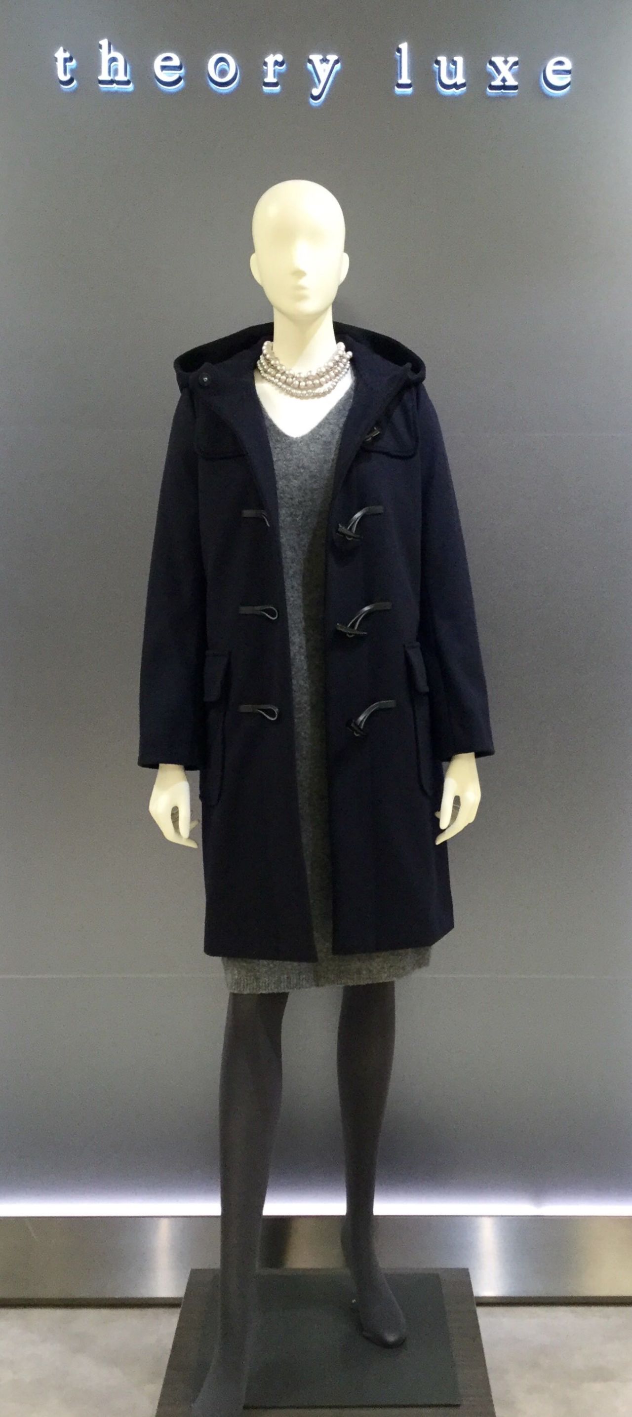 Theory luxeのダッフルコートでイルミネーションデート！ | 広島福屋  