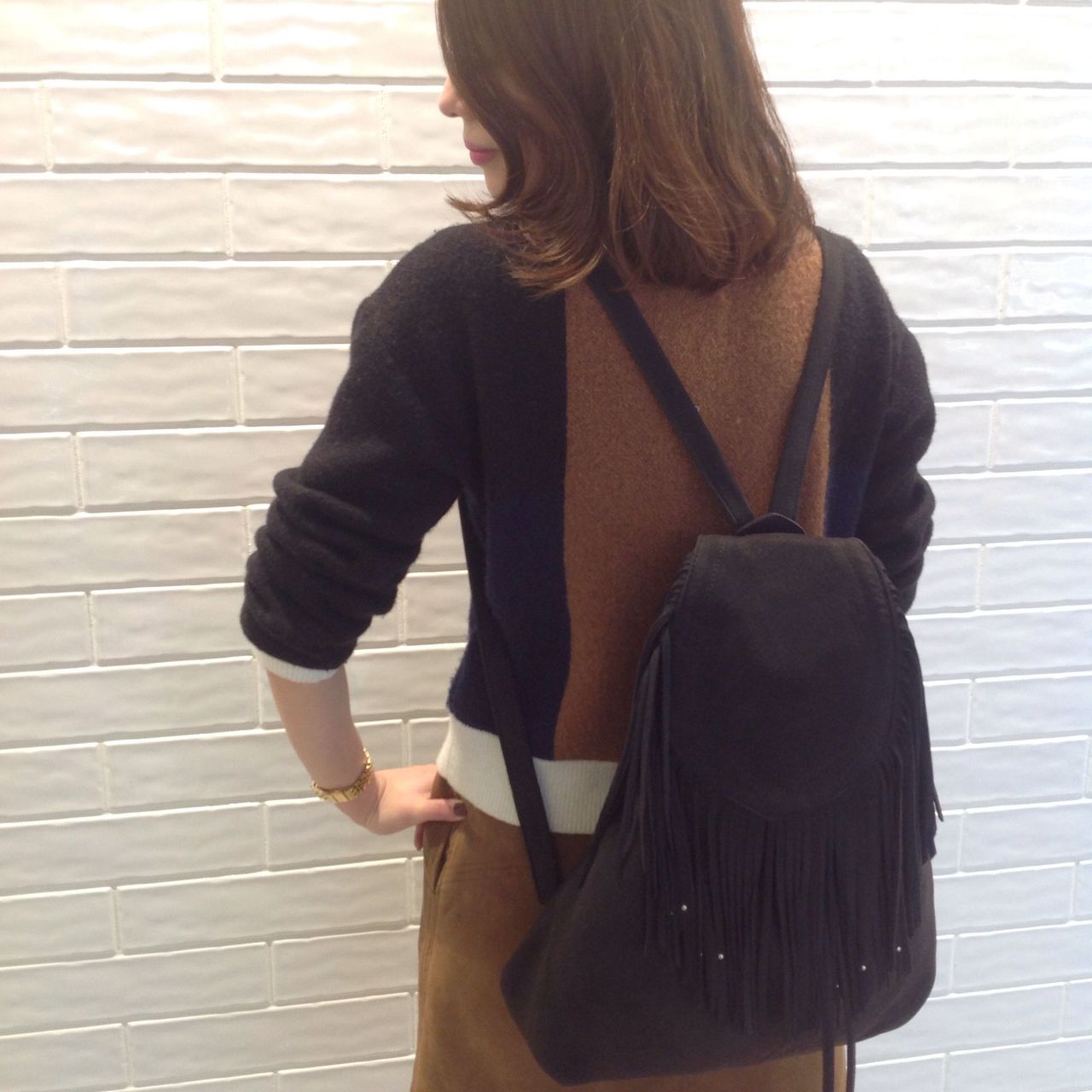 フリンジにさりげなくスタッズの付いた...